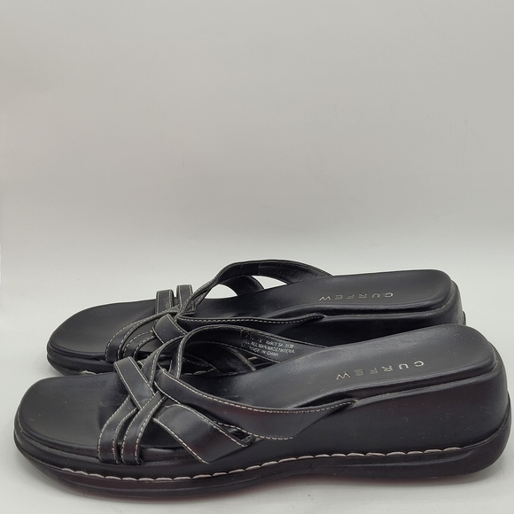 Curfew black leather 2.25" wedge slide sandals W/ criss-cross straps Size 7.5 - Picture 4 of 16